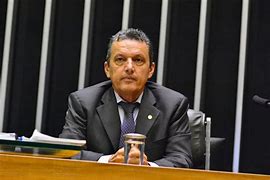 Deputado Charles Fernandes propõe compensação financeira para municípios produtores de energia eólica e solar no Brasil