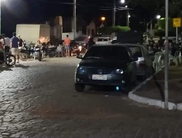 Igaporã: Ruas cheias e aglomerações marcam primeiro final de semana de reabertura de bares e restaurantes