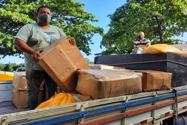 Governo da Bahia entrega mais de 94 mil máscaras para municípios da região sudoeste