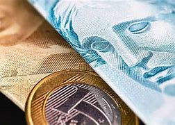 Criado há 30 anos, Plano Real viu poder de compra encolher após crises