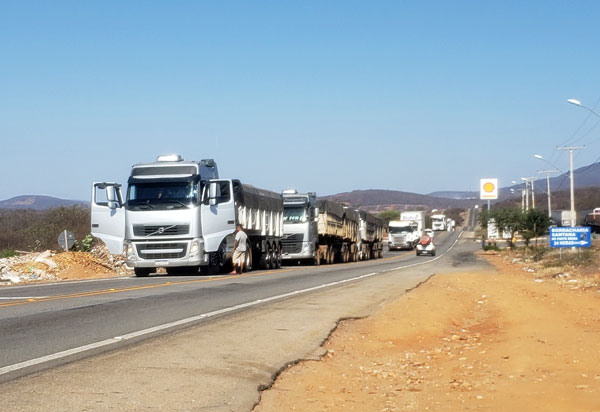 Caminhoneiros farão greve, mas dizem que não haverá fechamento de estradas