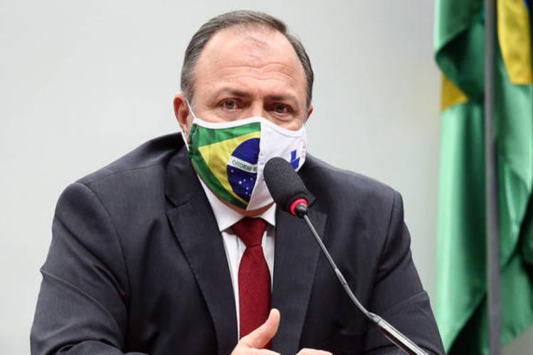 'Em janeiro, a gente começa a vacinar todo mundo', diz Eduardo Pazuello  