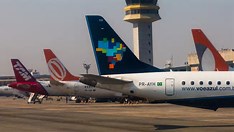 Ministro diz que programa para baratear voos sai em janeiro