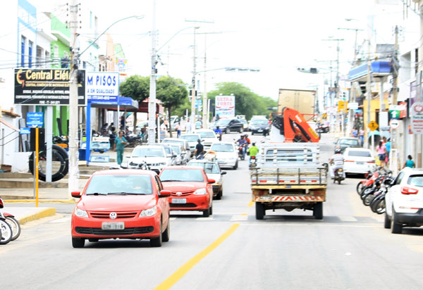 Foi aprovada em reunião extraordinária do Conselho Nacional de Seguros Privados (CNSP) nesta terça-feira (29), que os motoristas brasileiros não precisarão se preocupar com a taxa do DPVAT. A medida q
