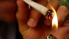 Senado aprova tornar crime porte de droga em qualquer quantidade