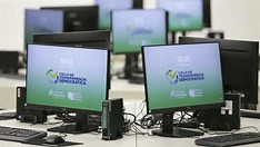 Eleições 2024: PF e universidade fazem teste em urnas eletrônicas