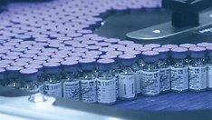 Brasil recebe primeiras 750 mil doses de vacina contra dengue, em meio a explosão da doença