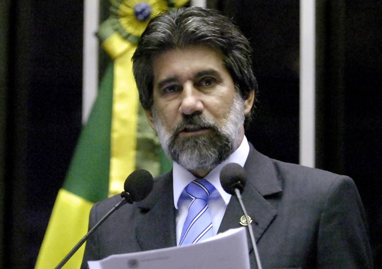 Ex-senador Valdir Raupp é condenado por corrupção e lavagem de dinheiro  