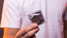 Comissão aprova pena de prisão para quem tirar camisinha sem consentimento