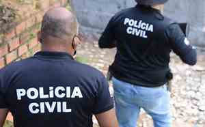 Filho mata e corta mão de mãe para sacar dinheiro em Salvador