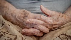 Estimulação cerebral melhora qualidade de vida de pacientes com Parkinson