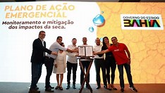 Governo anuncia plano de enfrentamento à estiagem e seca na Bahia e entrega equipamentos para cidades atingidas