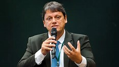 Tarcísio de Freitas é o favorito dos apoiadores de Jair Bolsonaro para disputar a Presidência