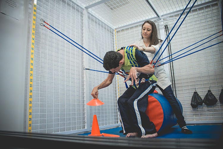 Vitória da Conquista: Criança com disfunções neuromotoras tem fisioterapia especial garantida pela justiça  