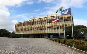 Jerônimo autoriza antecipação do ICMS e do Fundeb aos 417 municípios baianos