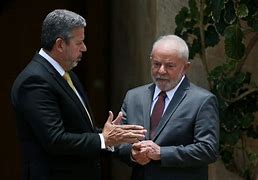 PT já prevê data para possível nova crise entre Lira e governo Lula, diz colunista 