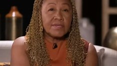 Mulher que alega ser filha de Pelé pede exumação do corpo do ex- jogador