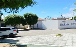 MP-BA recomenda proibição do uso de celular em salas de aula de escolas