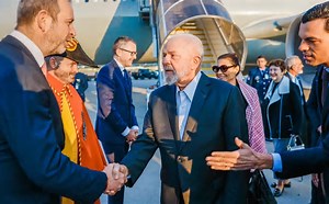 Não há democracia com fome, diz Lula na OIT