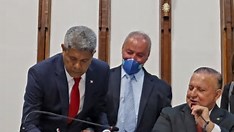 Jerônimo sanciona Fundef e empréstimo milionário após aprovação de projetos na AL-BA