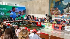 Governo anuncia plano para assentar 295 mil famílias até 2026