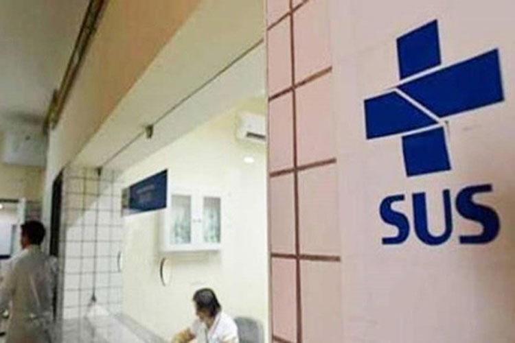 Jair Bolsonaro anuncia revogação de decreto de privatização do SUS  29 Out 2020 - 10:30h