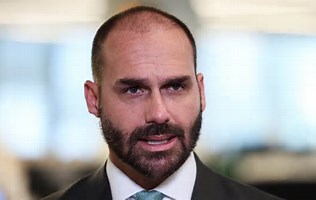 Primeira Turma do STF marca para dia 21 julgamento que pode tornar Eduardo Bolsonaro réu por crime de coação