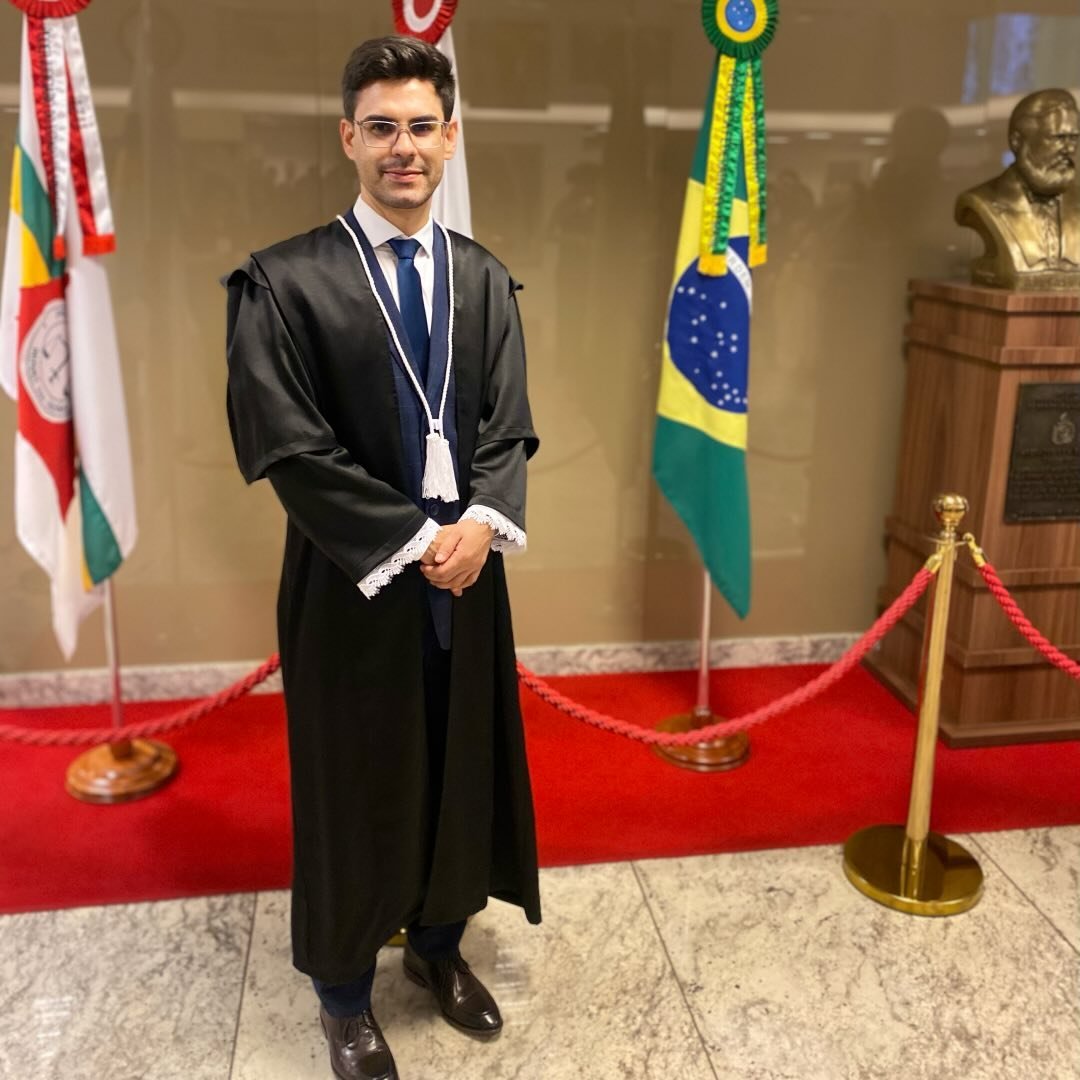 Juiz Matheus Oliveira conta sua história iniciada na lavoura em Igaporã até chegar ao TJ-MG