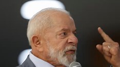 Lula diz que governo fará bloqueios de gastos 'sempre que precisar'